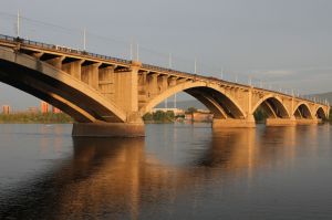 Красноярск, Коммунальный мост